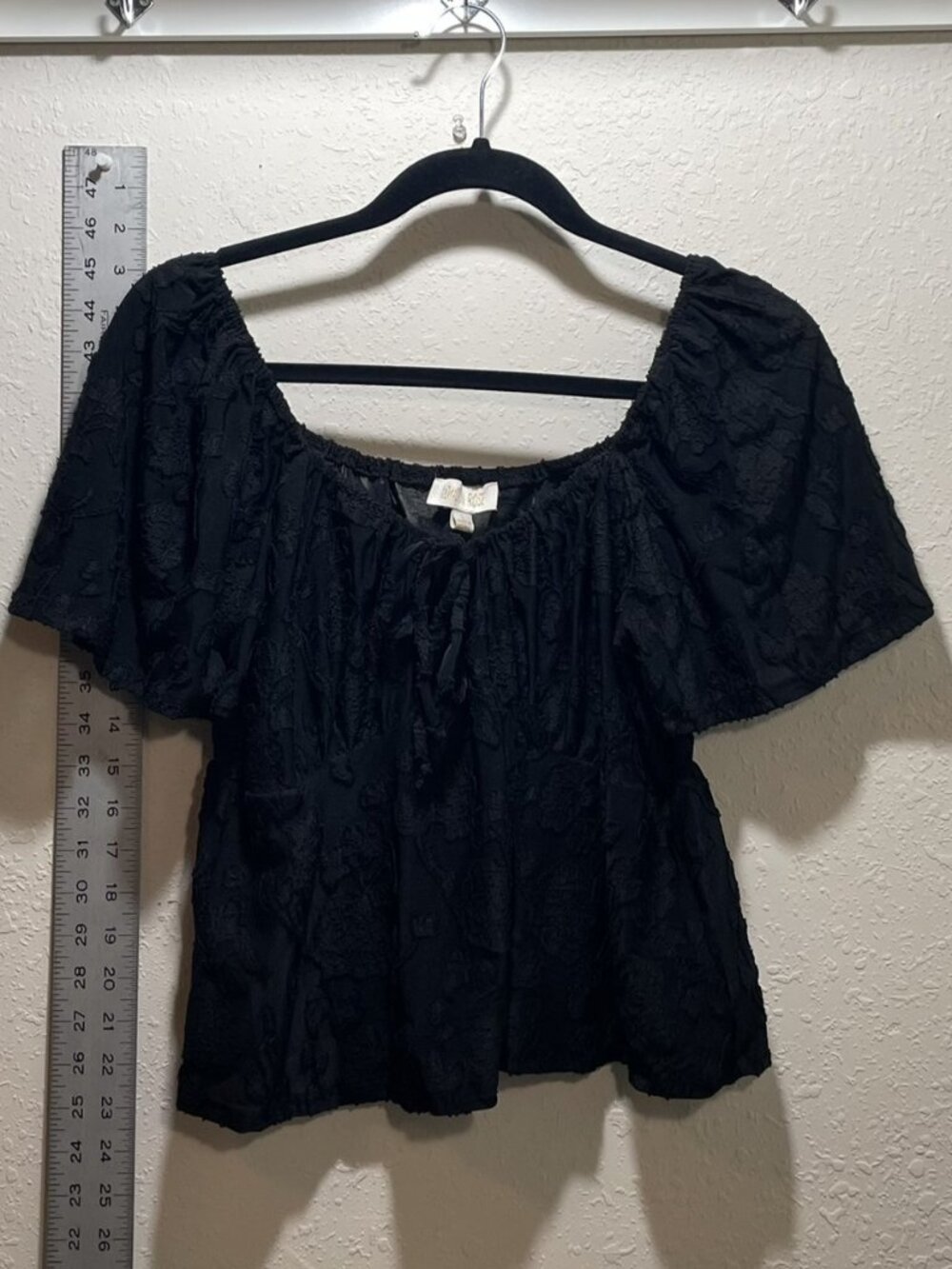 London Rose Black Floral Design Top Romantic Flutter Sleeves - Large